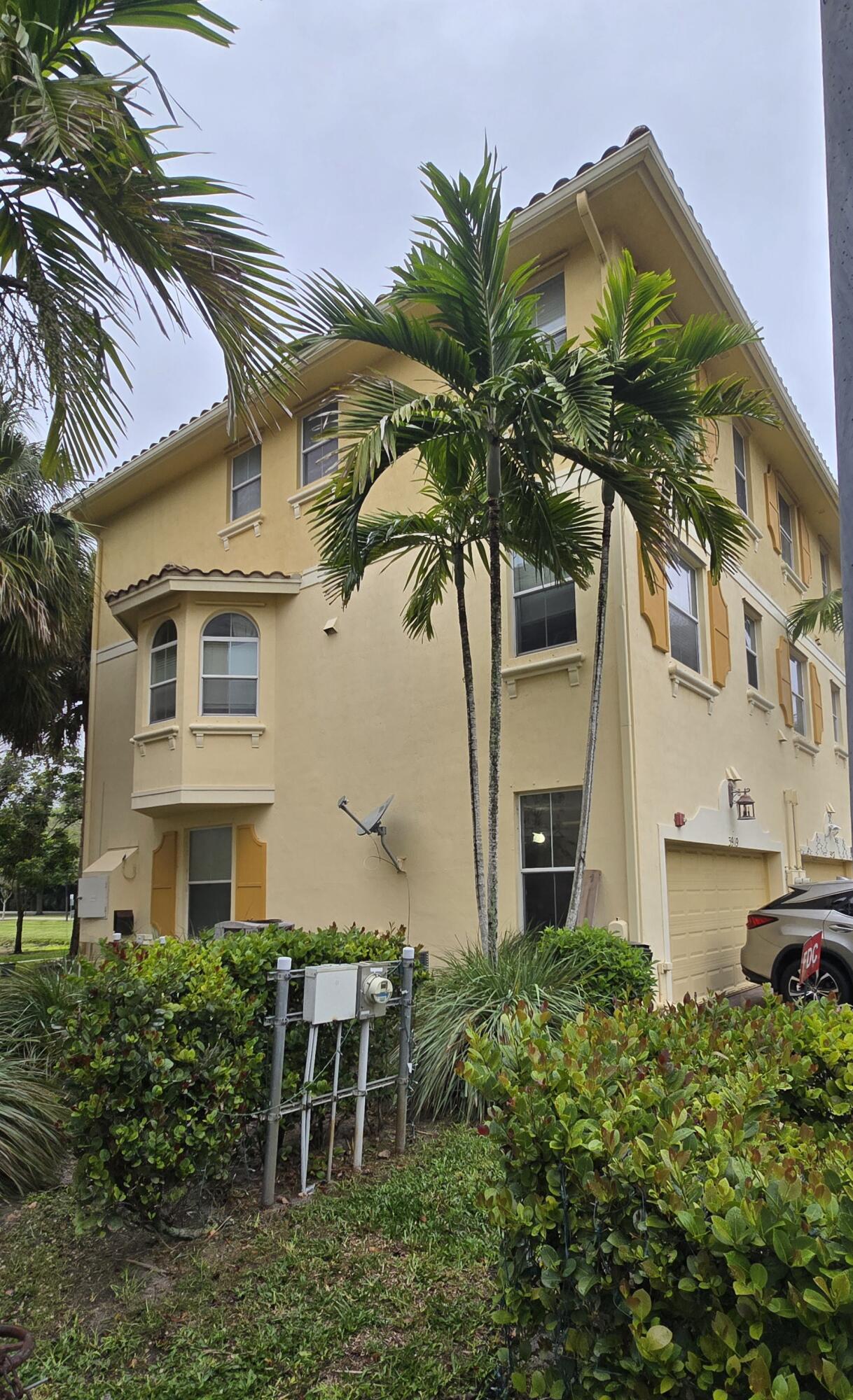 3919 Passion Flower Road Coconut Creek, FL 33073 - Photo 12 of 21 20260318_173648