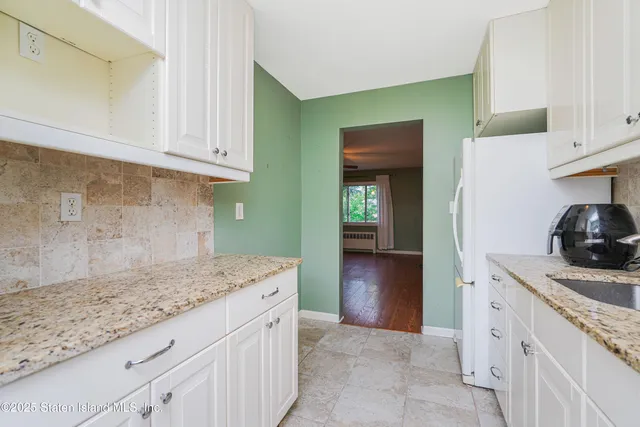 $205,000 | 20 Stratford Avenue, Unit A | Grymes Hill