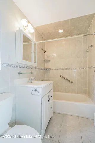 $205,000 | 20 Stratford Avenue, Unit A | Grymes Hill