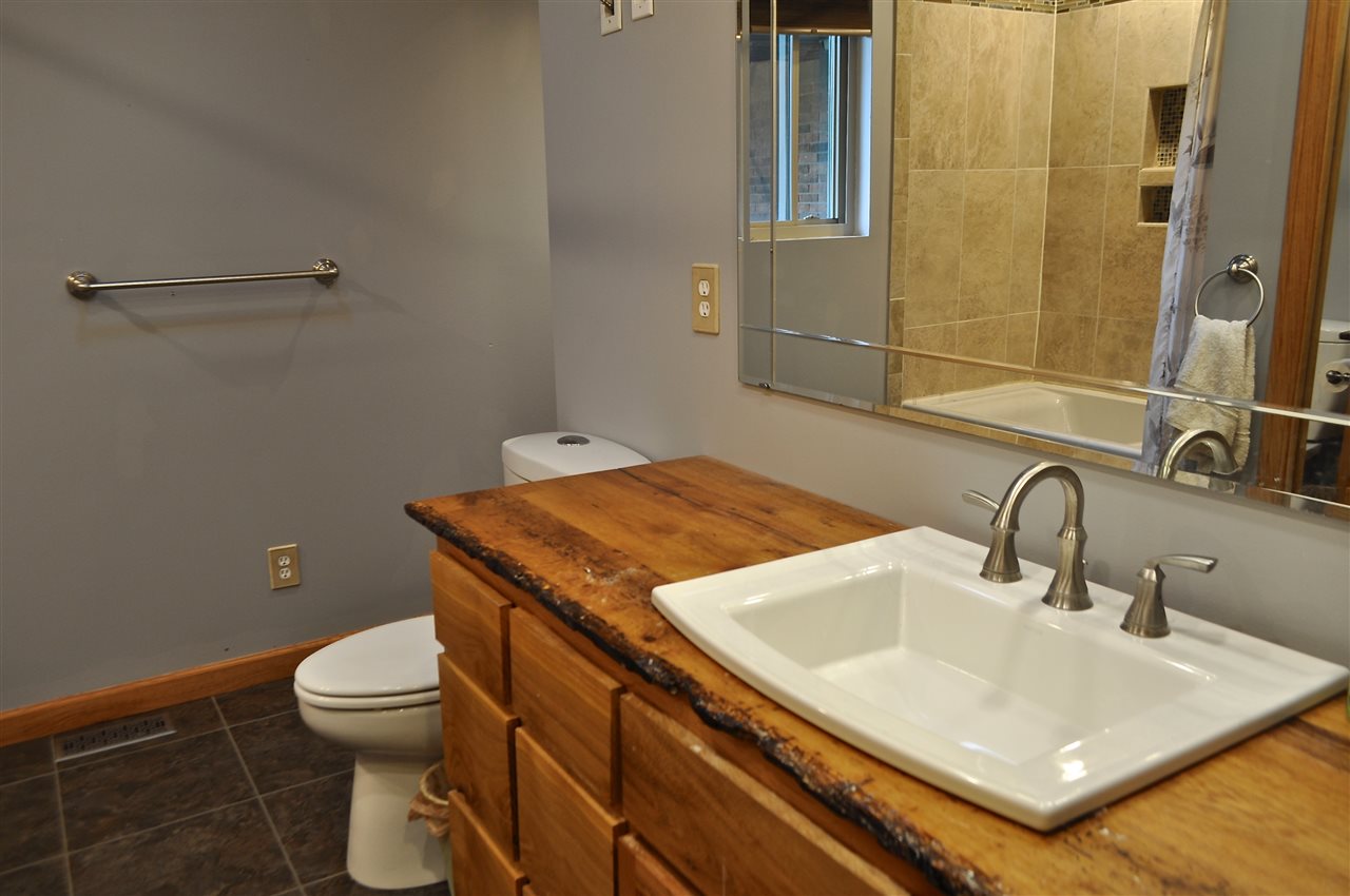 2100 East Hibbard Road Owosso, MI 48867 - Photo 15 of 51