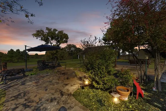 a view of a outdoor space