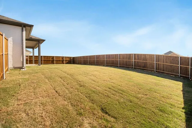a view of a entryway of the house