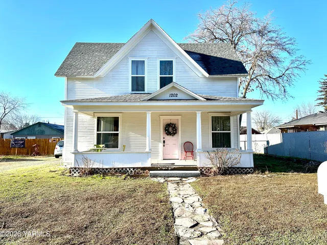 $345,000 | 1202 Pleasant Avenue, Yakima, WA 98902