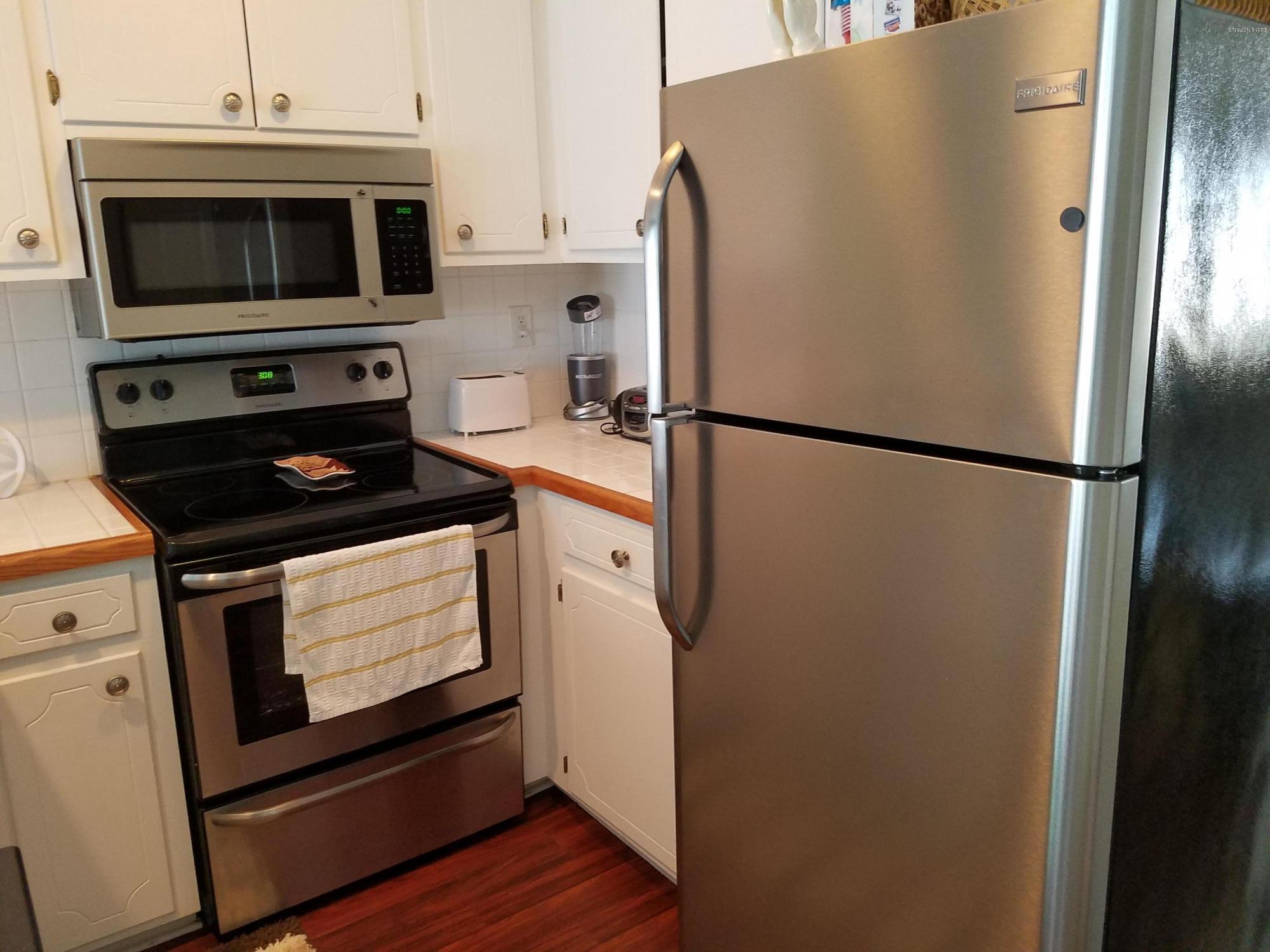 1035 Spring Forest Road, Unit D9 Greenville, NC 27834 - Photo 4 of 11 20160524_150740 - Copy