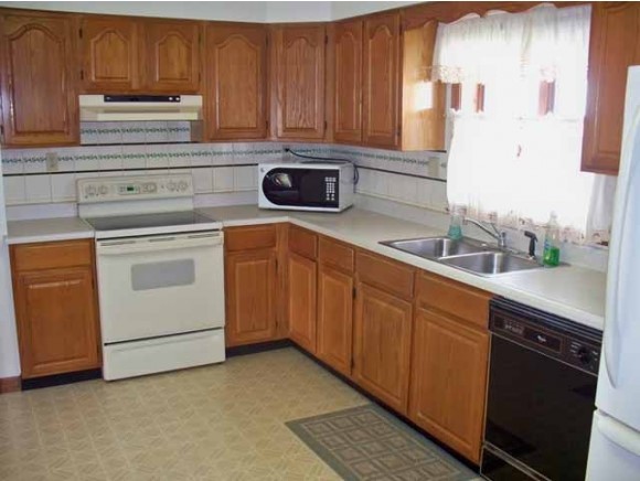 4-155 Dorr Drive, Unit 4 Rutland, VT 05701 - Photo 6 of 24