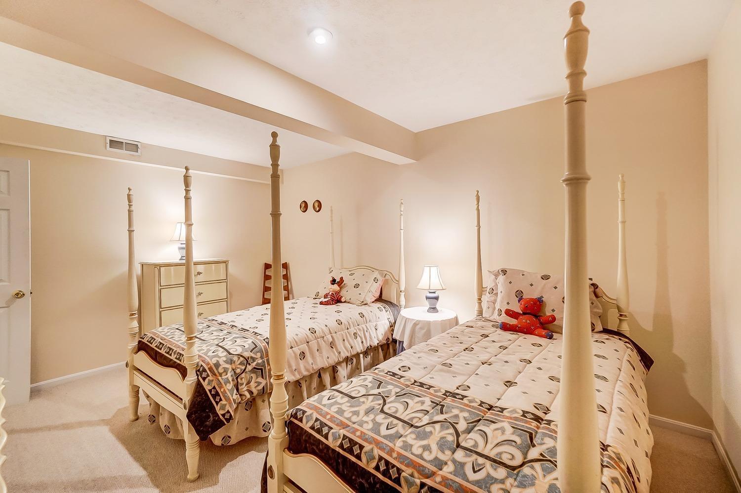 3381 Diehl Road, Unit 5 Cincinnati, OH 45211 - Photo 40 of 50 Gallery Image 40