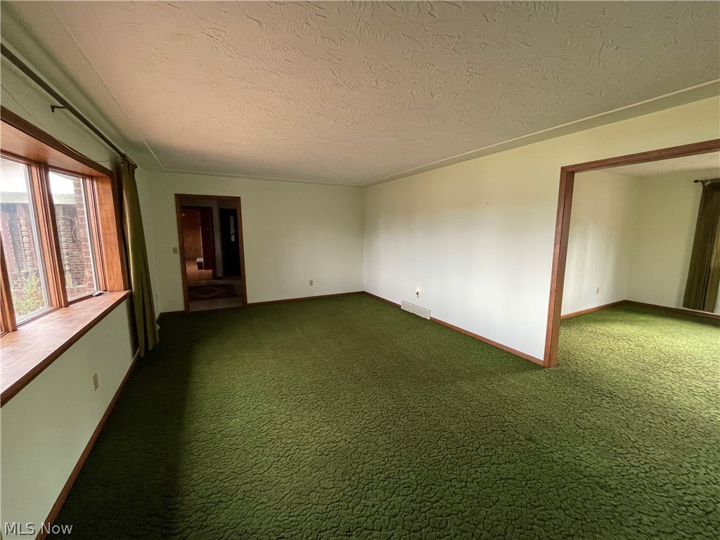 48231 North Ridge Road Amherst, OH 44001 - Photo 8 of 35 living room