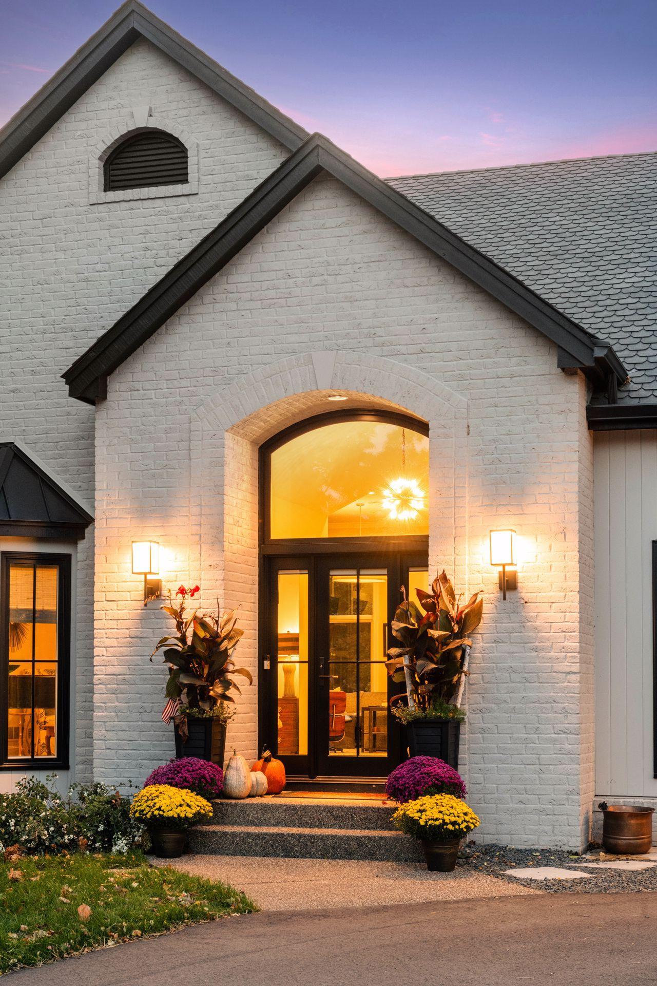 4690 Old Kent Road Deephaven, MN 55331 - Photo 3 of 31