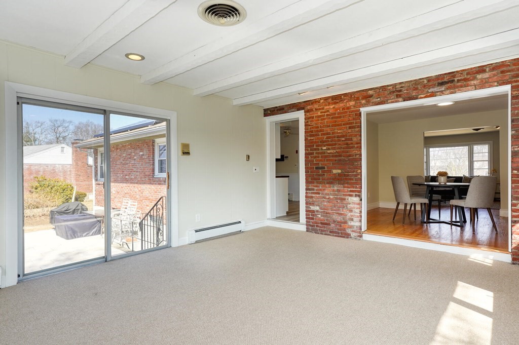 24 Arnold Road Stoneham, MA 02180 - Photo 15 of 35 Gallery Image 15
