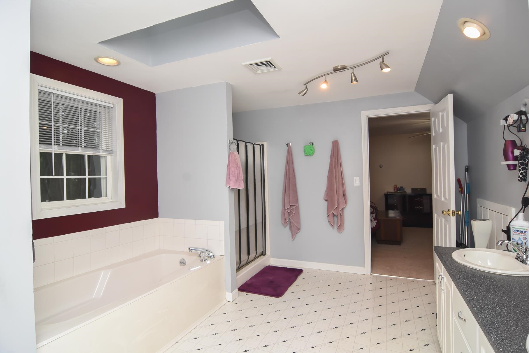 28 Springfield Circle Merrimack, NH 03054 - Photo 22 of 40 Gallery Image 22