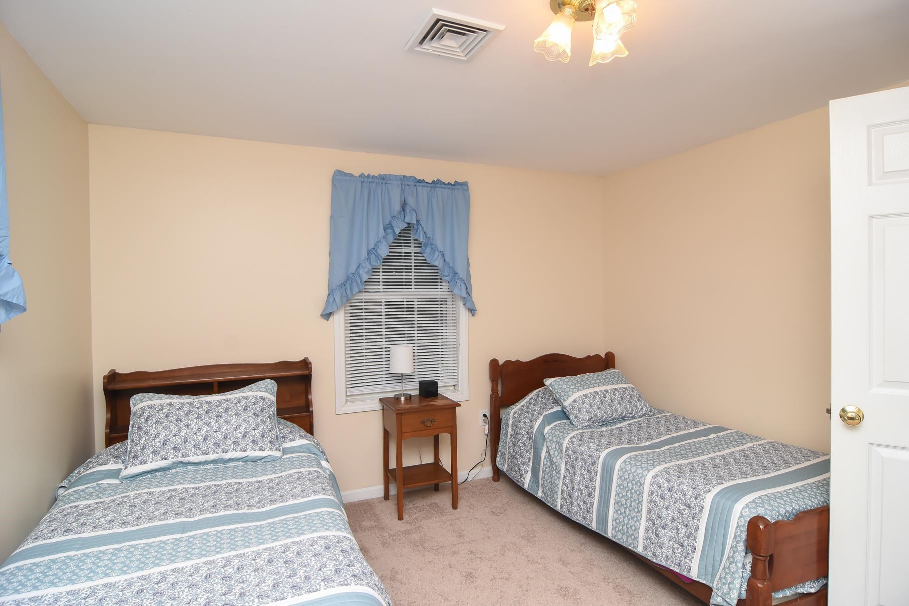 28 Springfield Circle Merrimack, NH 03054 - Photo 27 of 40 Gallery Image 27