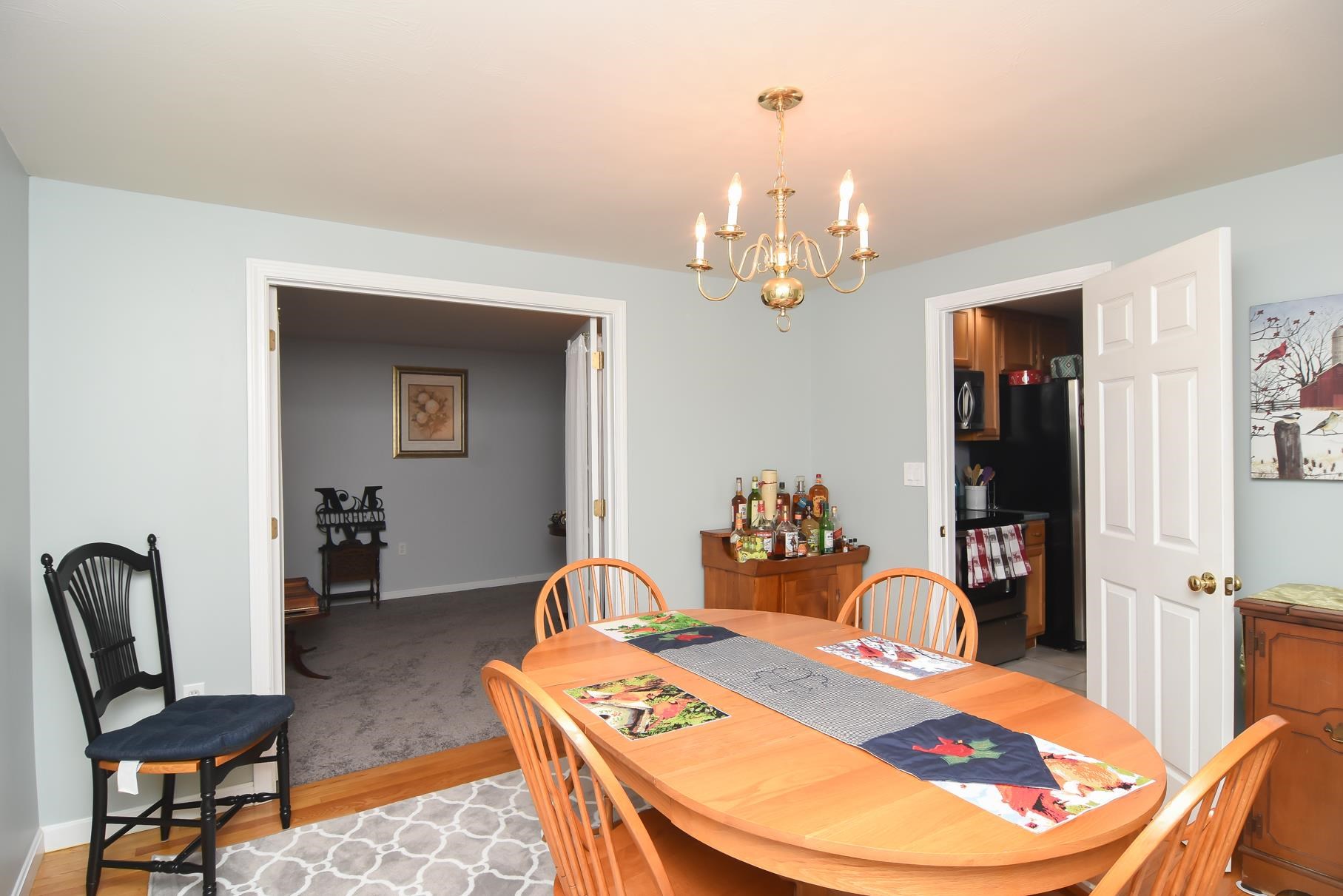 28 Springfield Circle Merrimack, NH 03054 - Photo 8 of 40 Gallery Image 8
