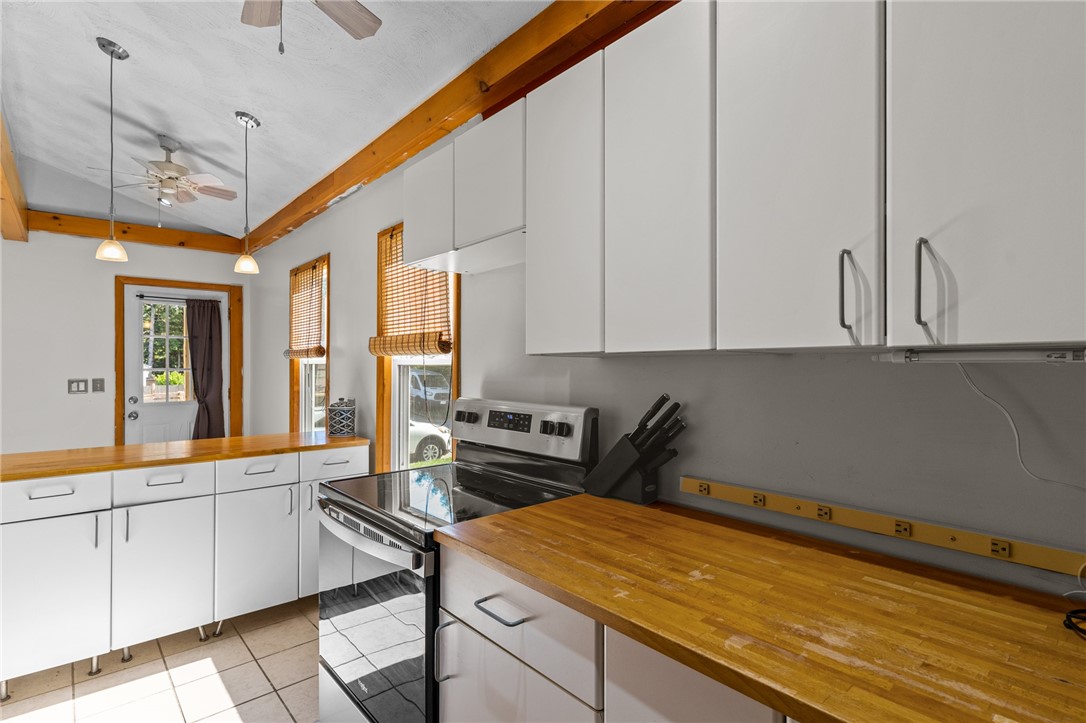 122 Read Avenue Coventry, RI 02816 - Photo 13 of 34