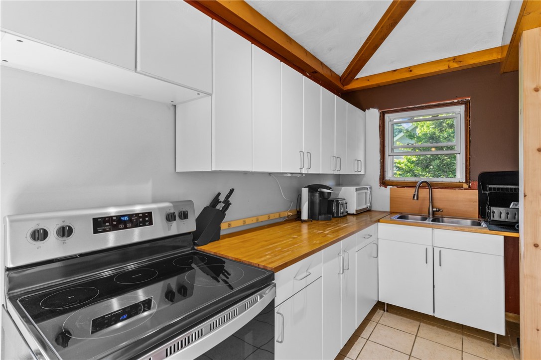 122 Read Avenue Coventry, RI 02816 - Photo 14 of 34