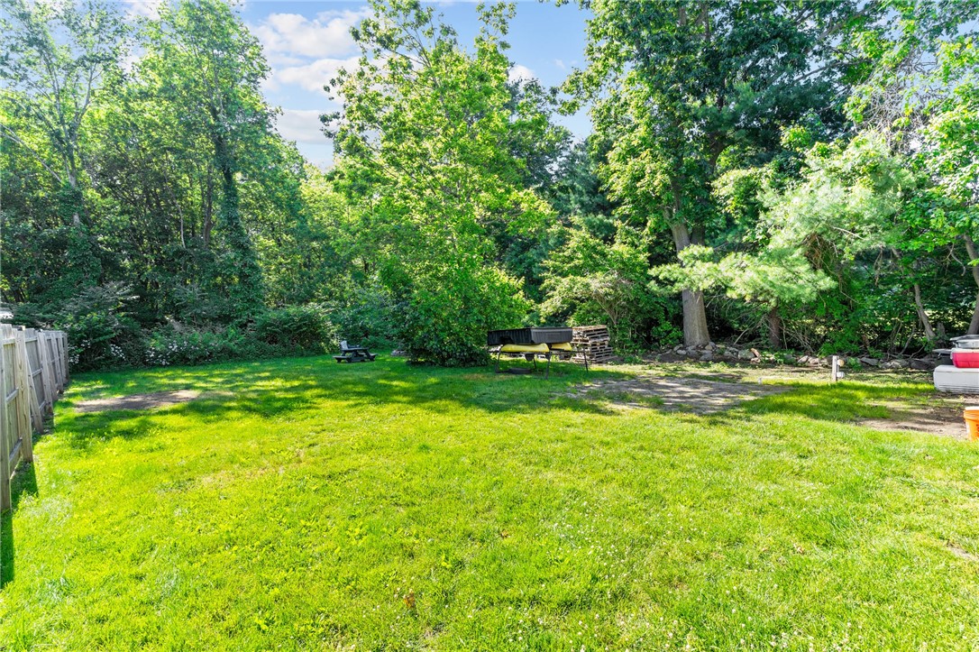 122 Read Avenue Coventry, RI 02816 - Photo 29 of 34