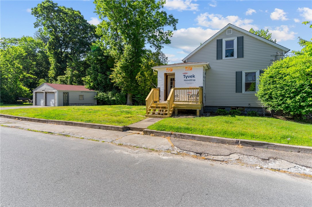 122 Read Avenue Coventry, RI 02816 - Photo 31 of 34