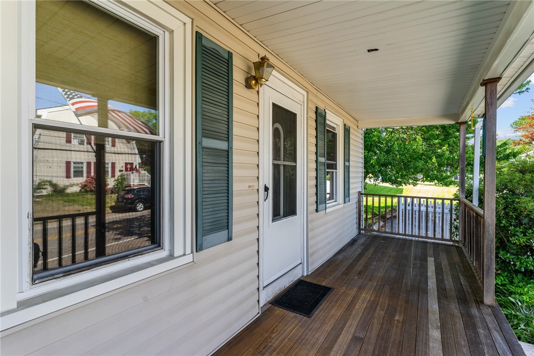 122 Read Avenue Coventry, RI 02816 - Photo 32 of 34