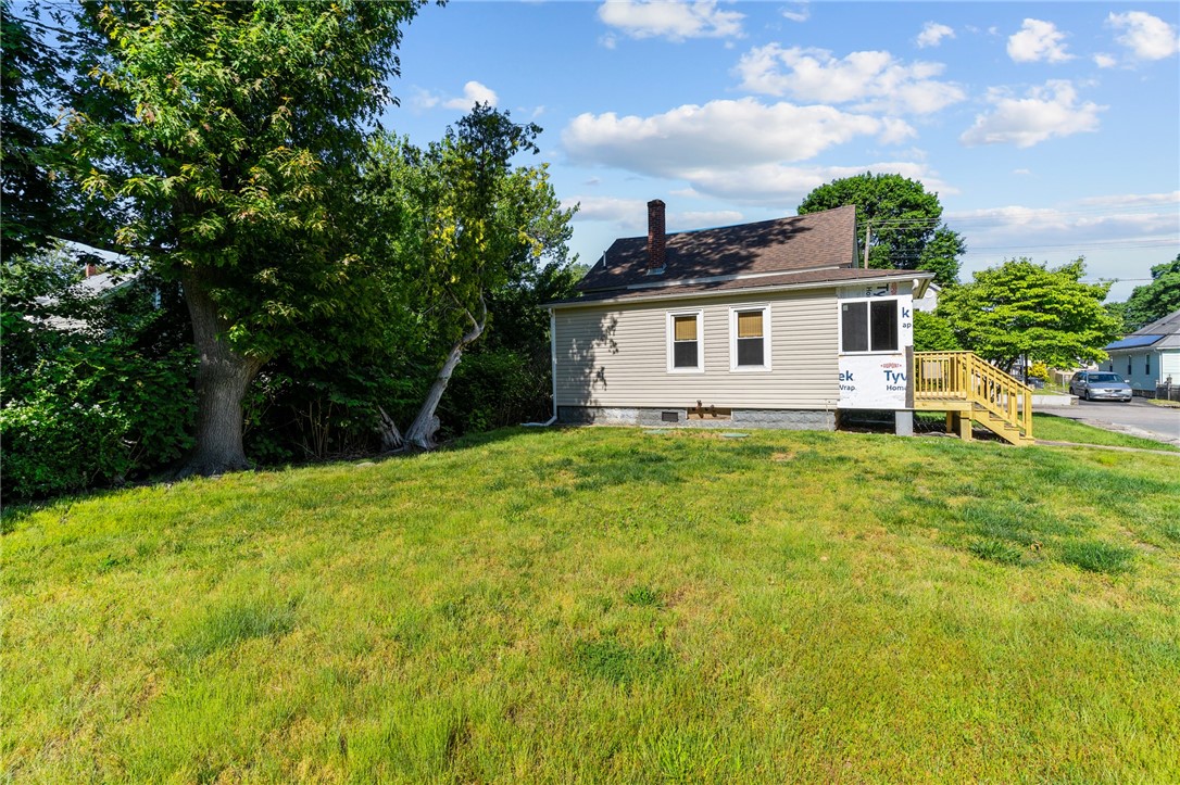 122 Read Avenue Coventry, RI 02816 - Photo 33 of 34