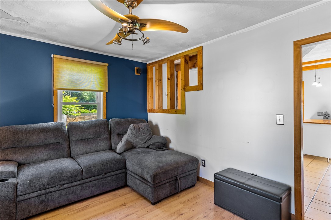 122 Read Avenue Coventry, RI 02816 - Photo 6 of 34