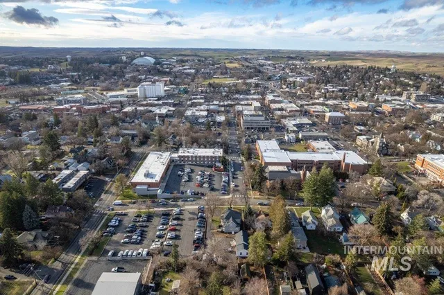 $659,000 | 424 South Van Buren Street, Moscow, ID 83843