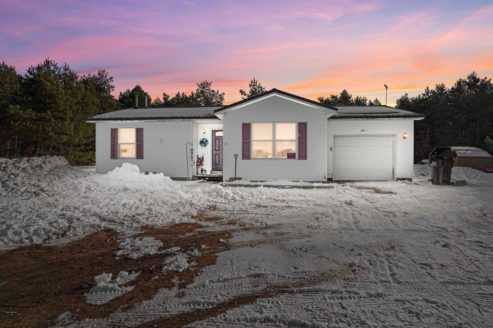9811 Summit City Road Kingsley, MI 49649 - Photo 1 of 40