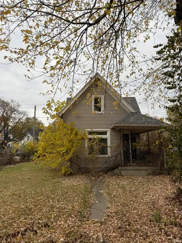 $39,400 | 221 East Williams Street, Fort Wayne, IN 46803