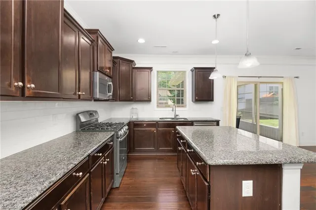 $525,000 | 301 Summerwalk Road, Greensboro, NC 27455