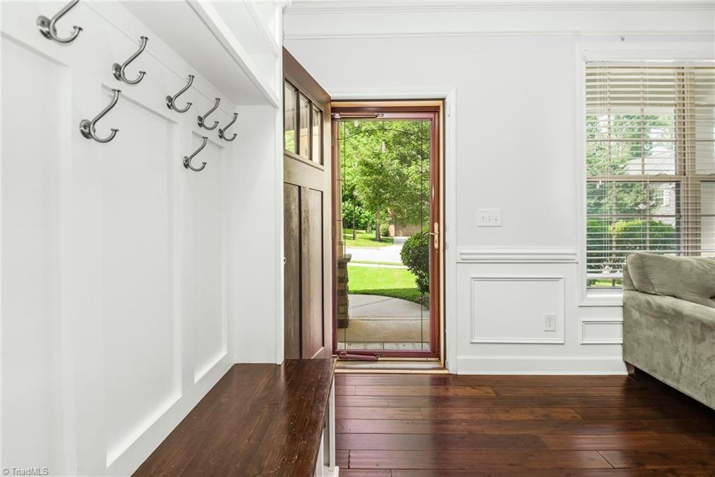 301 Summerwalk Road Greensboro, NC 27455 - Photo 4 of 50
