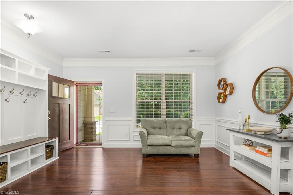 301 Summerwalk Road Greensboro, NC 27455 - Photo 7 of 50