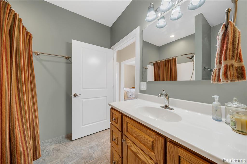 4266 McCandlish Road Grand Blanc, MI 48439 - Photo 36 of 68