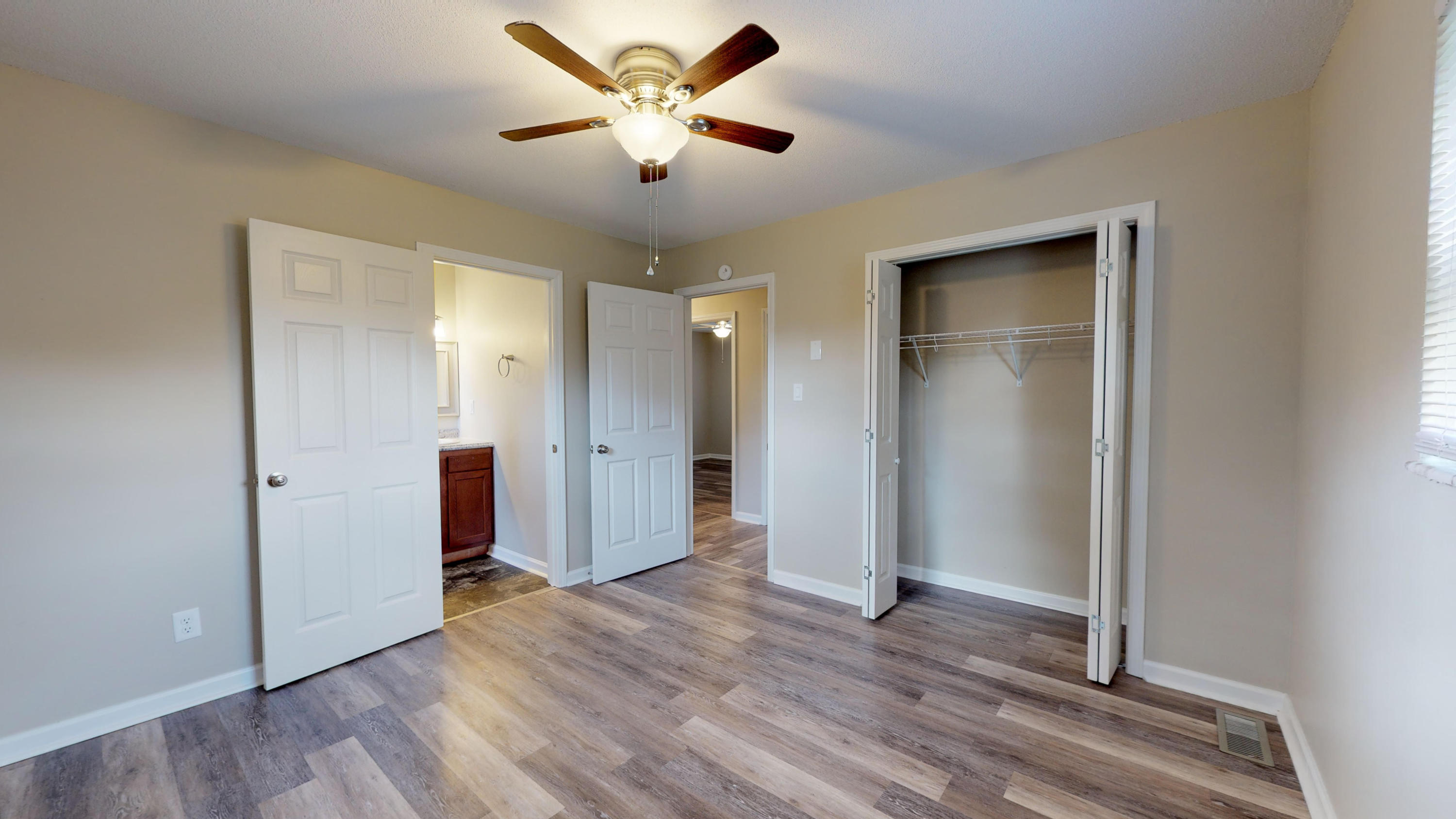 7721 Widdecomb Road Powell, TN 37849 - Photo 14 of 25 7721-Widdecomb-Rd-master-bedroom