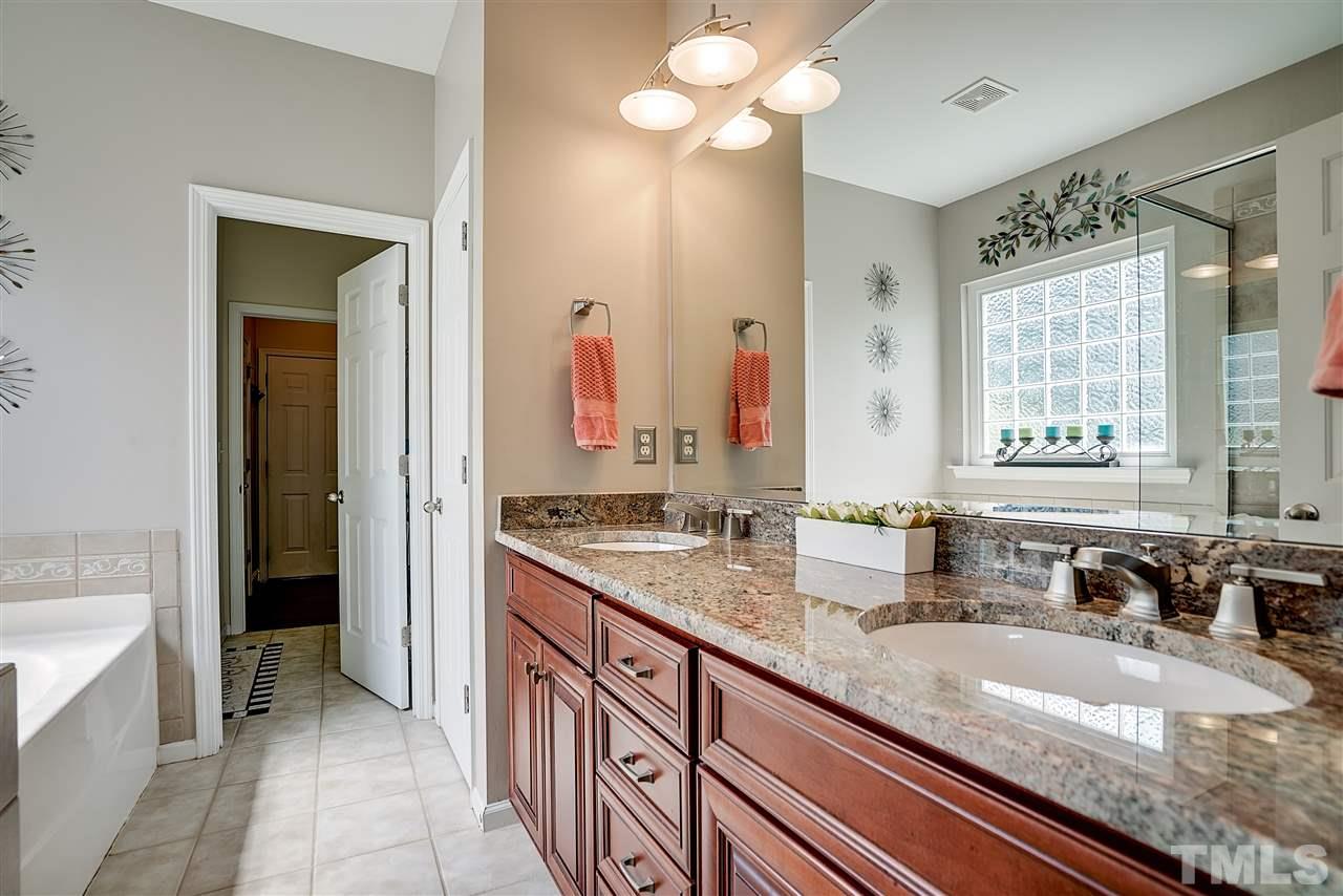901 Littleleaf Lane Durham, NC 27713 - Photo 15 of 25 Gallery Image 15