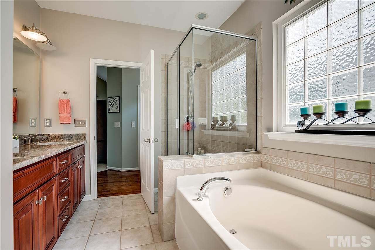 901 Littleleaf Lane Durham, NC 27713 - Photo 16 of 25 Gallery Image 16