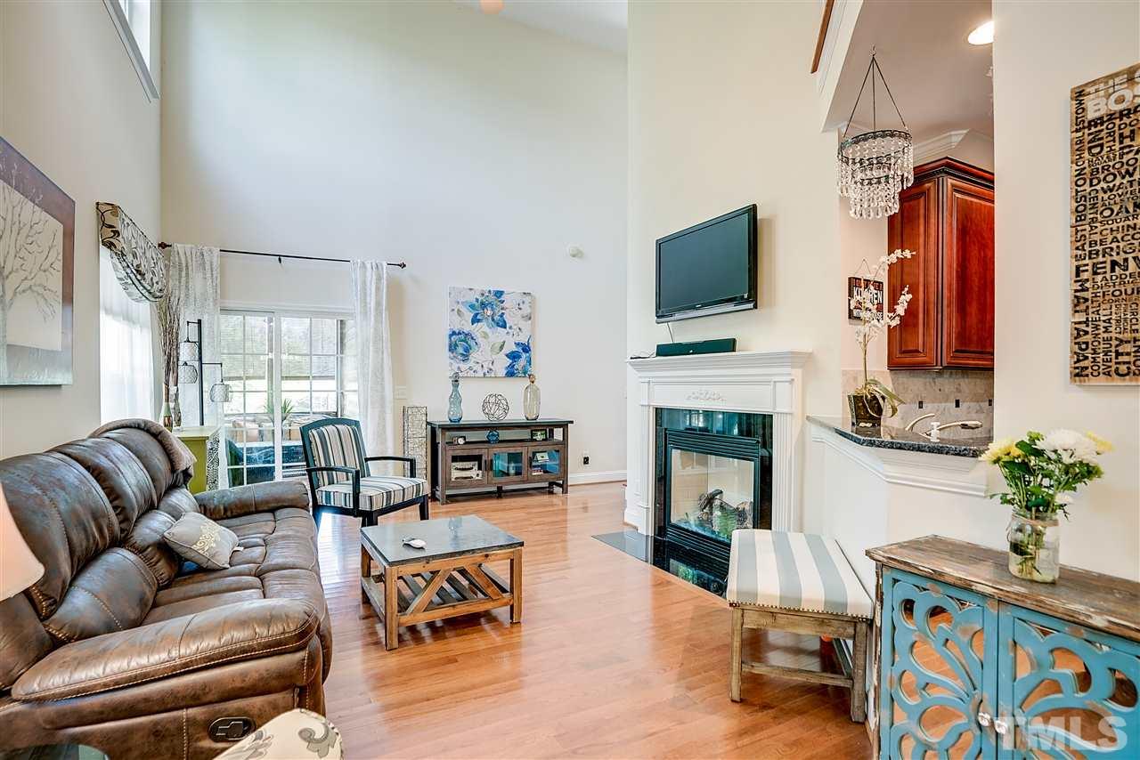 901 Littleleaf Lane Durham, NC 27713 - Photo 7 of 25 Gallery Image 7