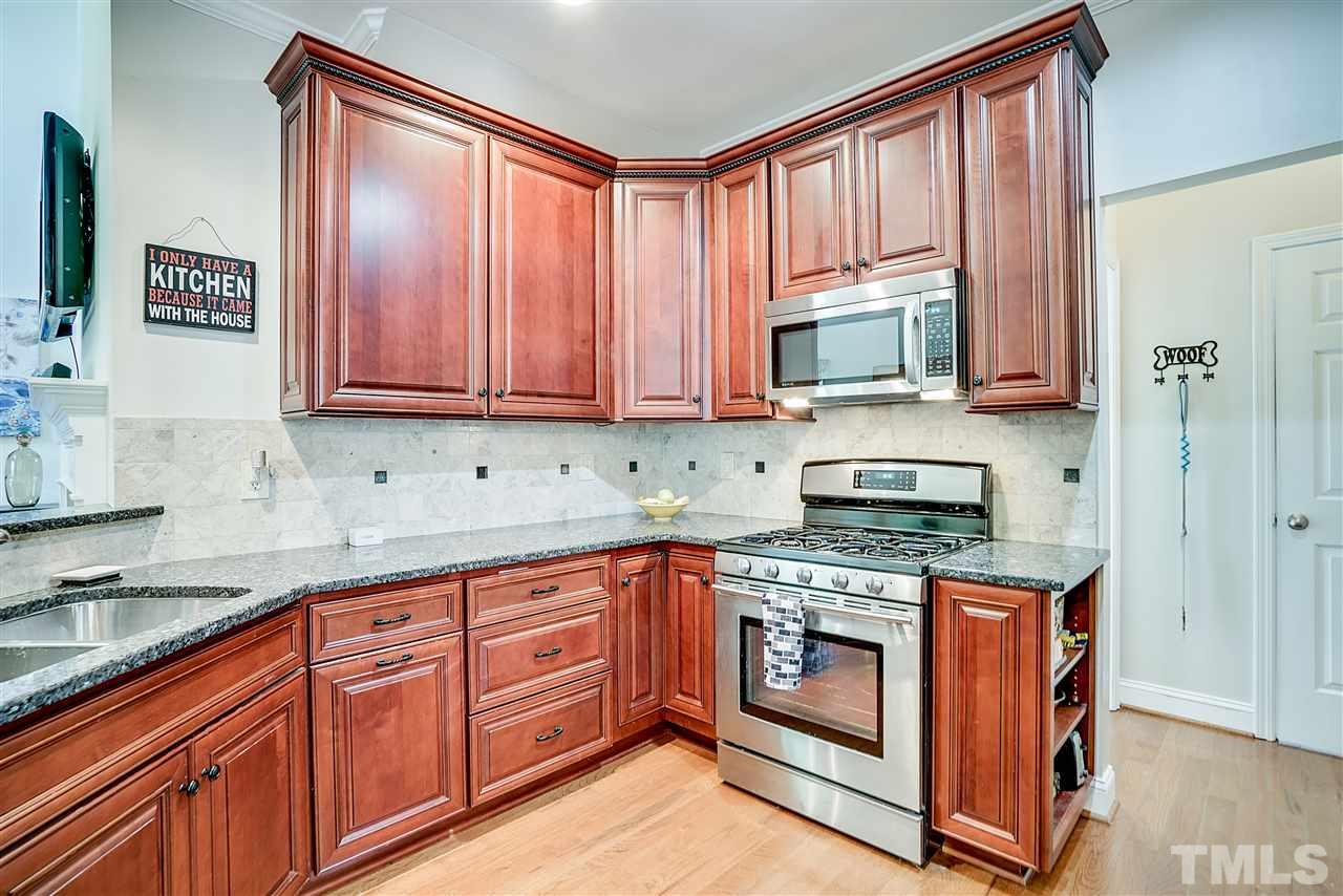 901 Littleleaf Lane Durham, NC 27713 - Photo 10 of 25 Gallery Image 10