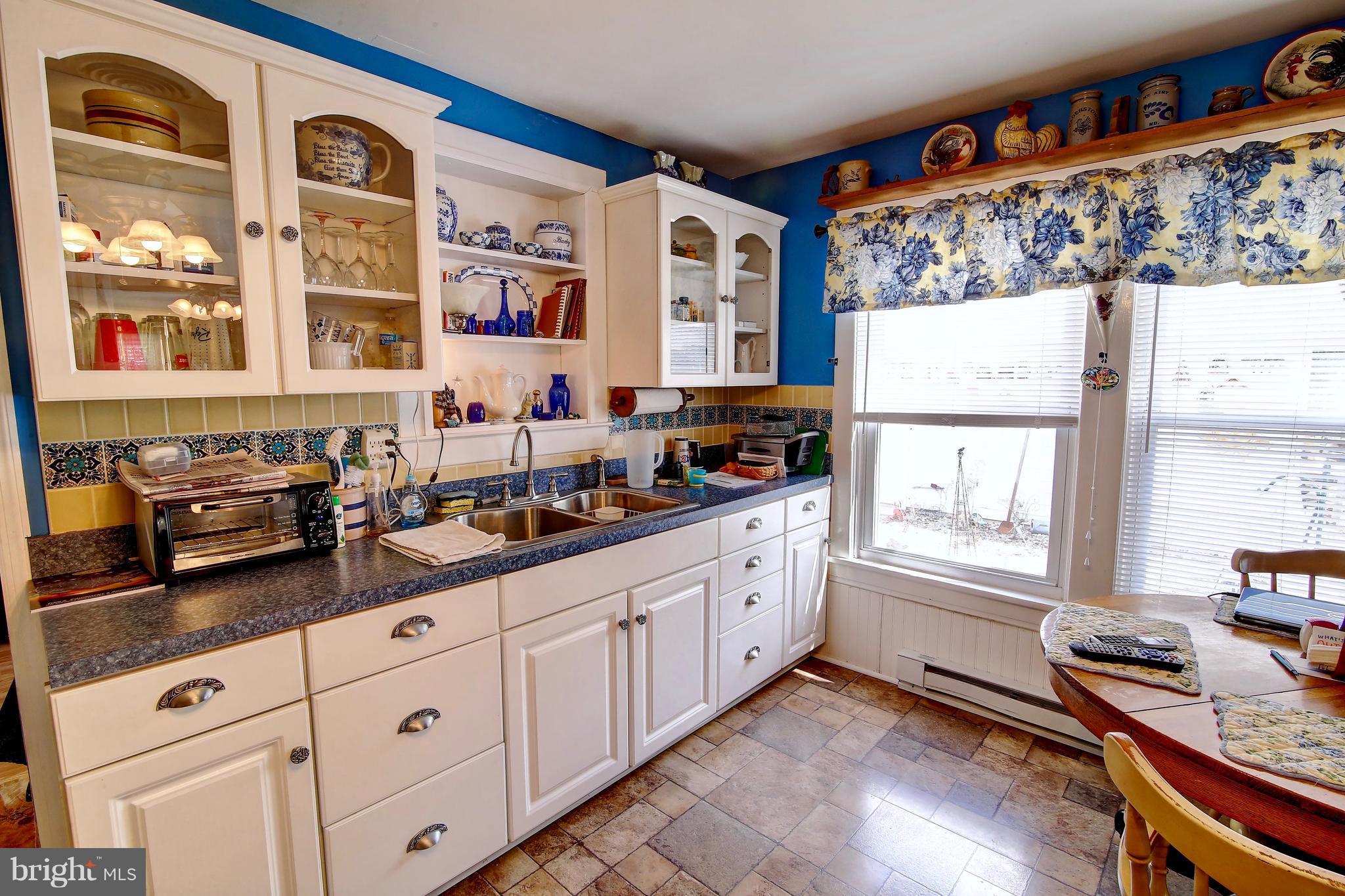 3101 Grade Road Falling Waters, WV 25419 - Photo 11 of 27 Kitchen