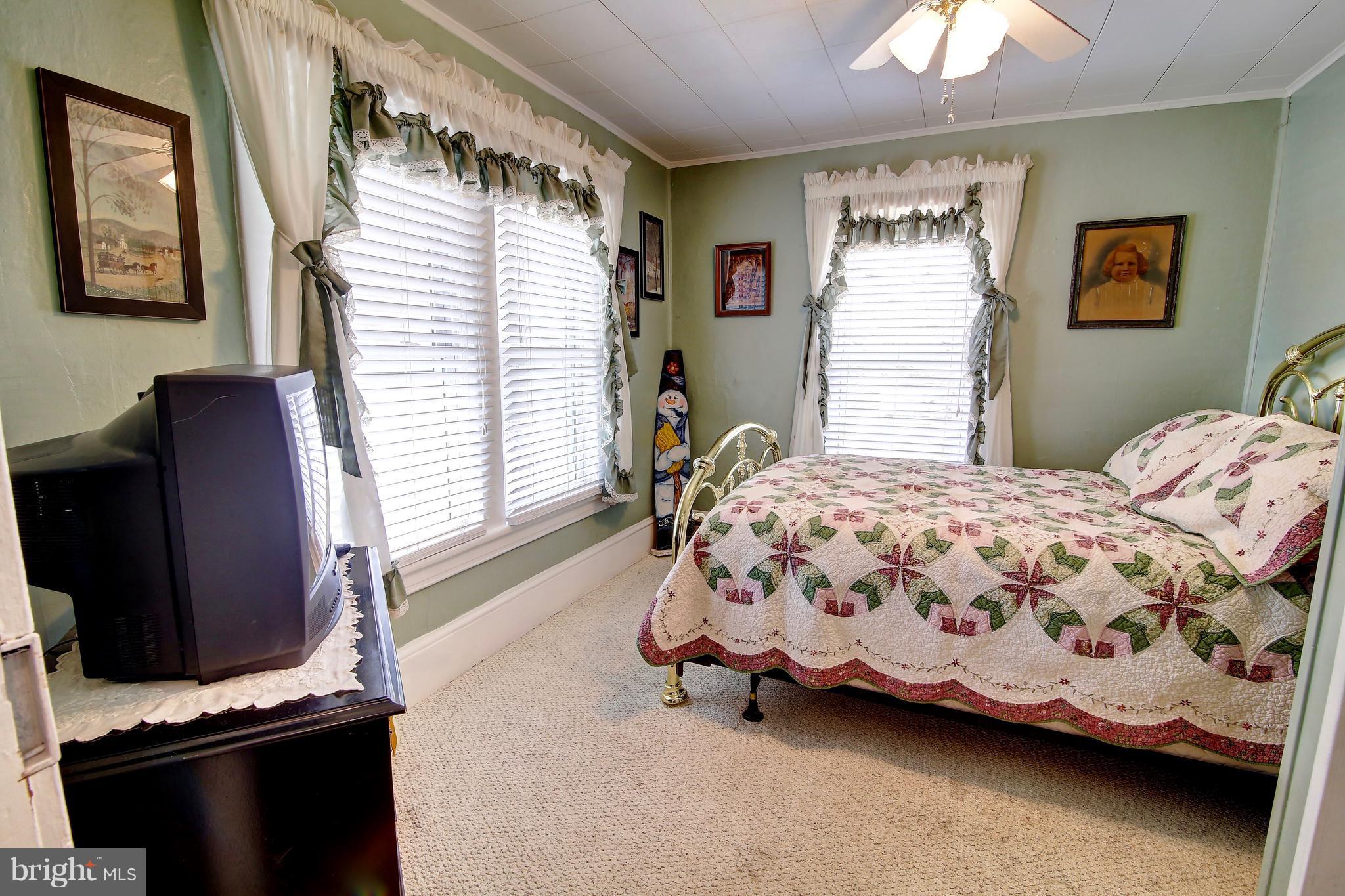 3101 Grade Road Falling Waters, WV 25419 - Photo 18 of 27 Bedroom