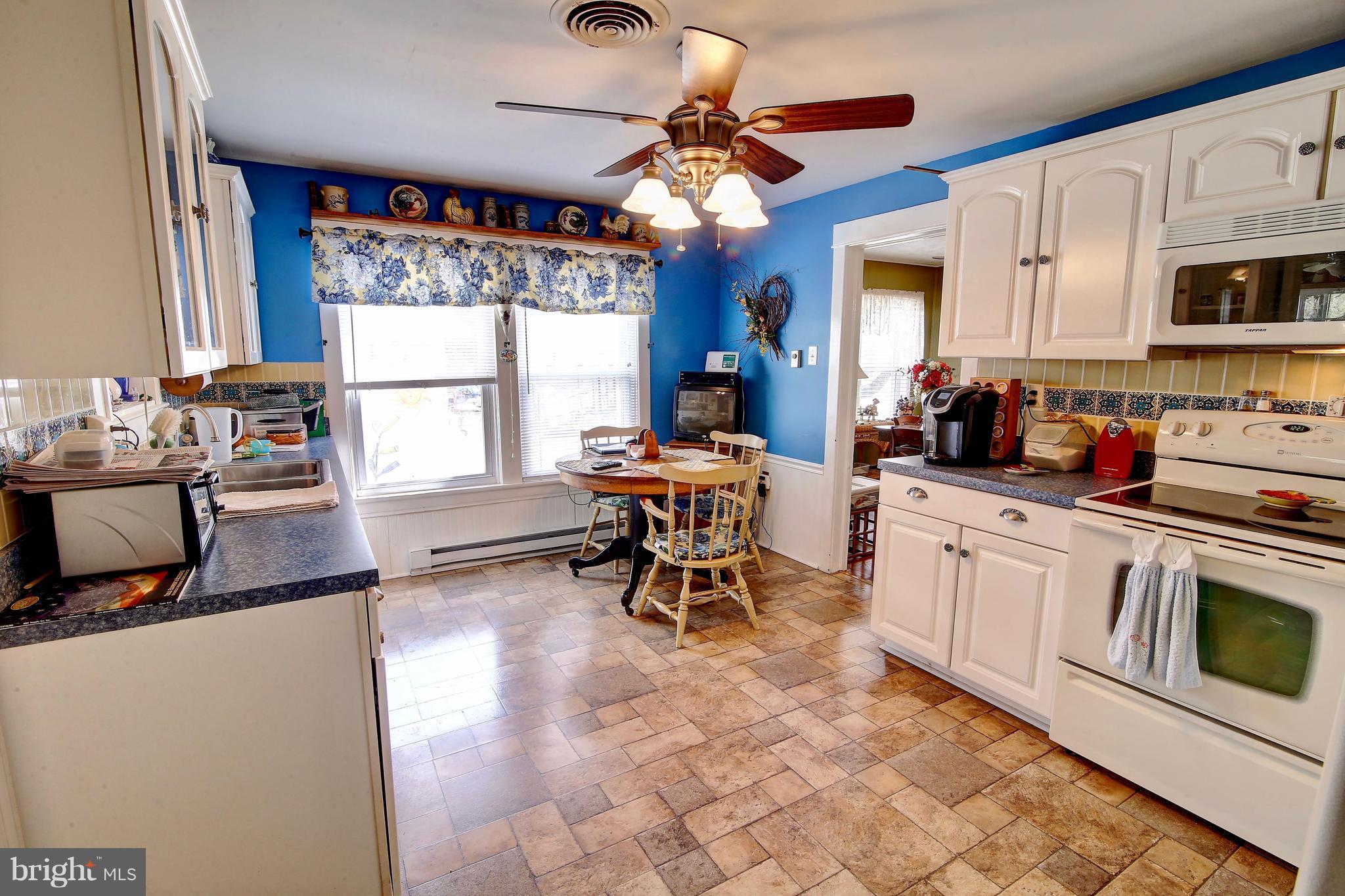 3101 Grade Road Falling Waters, WV 25419 - Photo 8 of 27 Kitchen