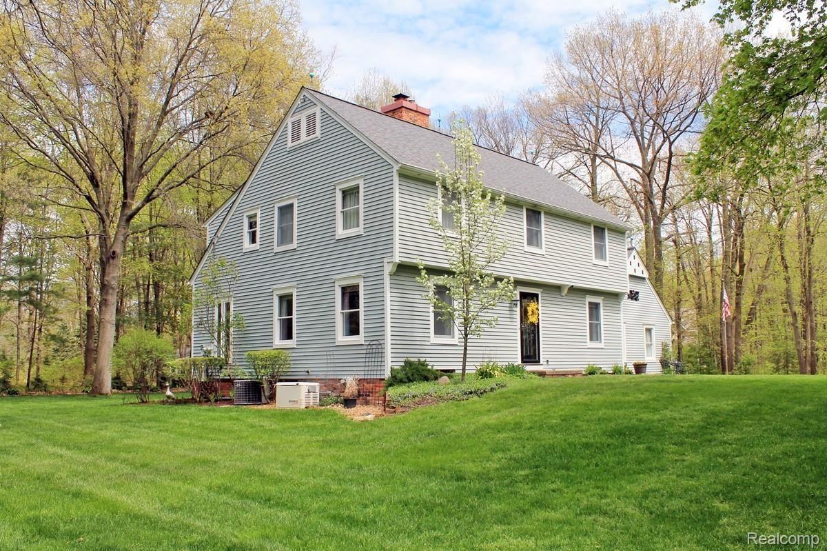 51250 Hanford Road Canton, MI 48187 - Photo 51 of 74 Exterior Left.jpg