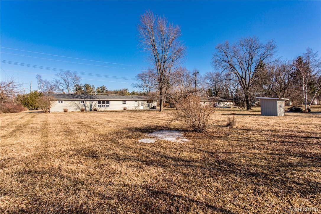 6710 Lakeshore Road Lexington, MI 48450 - Photo 7 of 31 6710 Lakeshore Rd-30.JPG