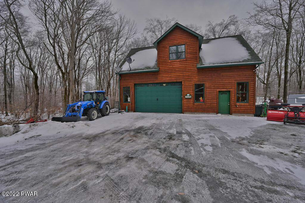 141 Split Rock Road Newfoundland, PA 18445 - Photo 9 of 90 B02A4704-578C-4D30-BBEA-9FF133537F78