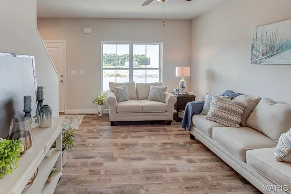 $2,050 | 200 Pacific Drive, Unit F, O'Fallon, IL 62269