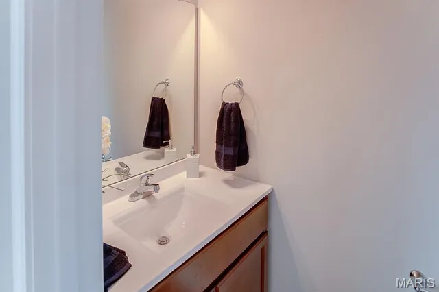 $2,050 | 200 Pacific Drive, Unit F, O'Fallon, IL 62269