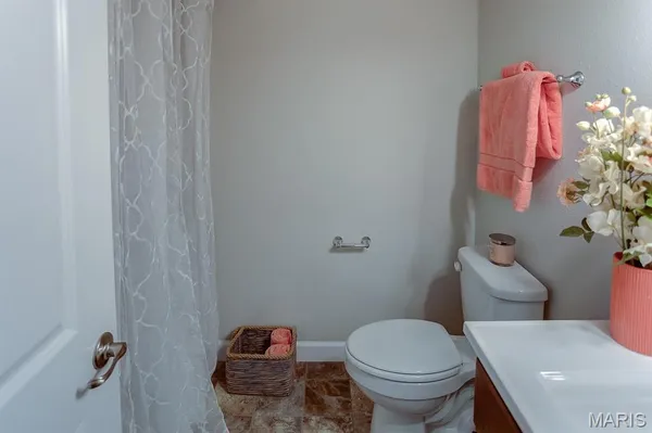 $2,050 | 200 Pacific Drive, Unit F, O'Fallon, IL 62269