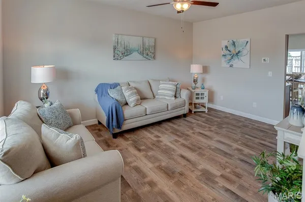 $2,050 | 200 Pacific Drive, Unit F, O'Fallon, IL 62269