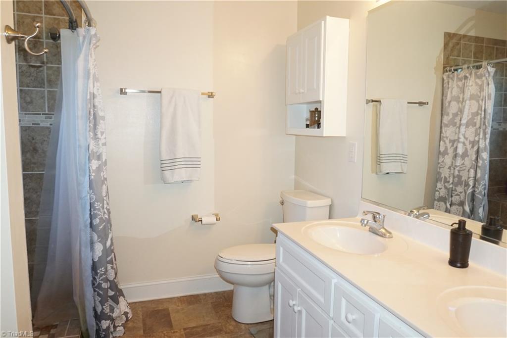108 Highland Road Mocksville, NC 27028 - Photo 11 of 23 Gallery Image 11
