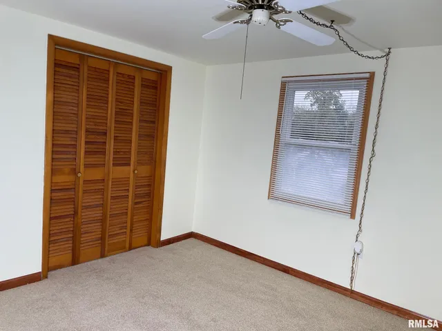 $94,000 | 687 5th Street, Omaha, IL 62871