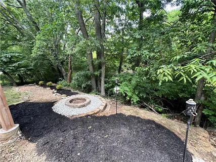 $360,000 | 817 Northwest Golden Court, Blue Springs, MO 64015