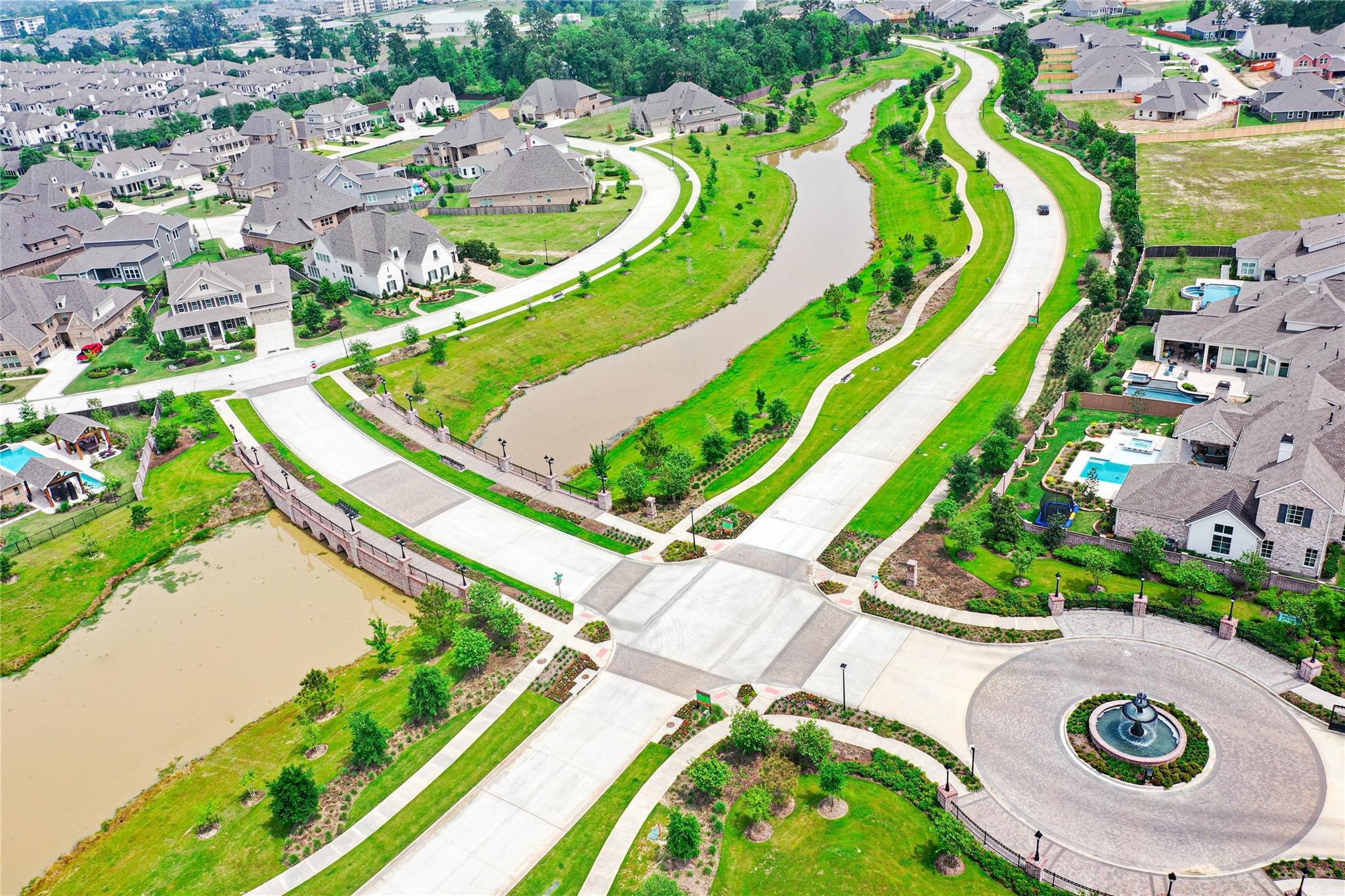 2332 Hagerman Road Conroe, TX 77384 - Photo 3 of 33