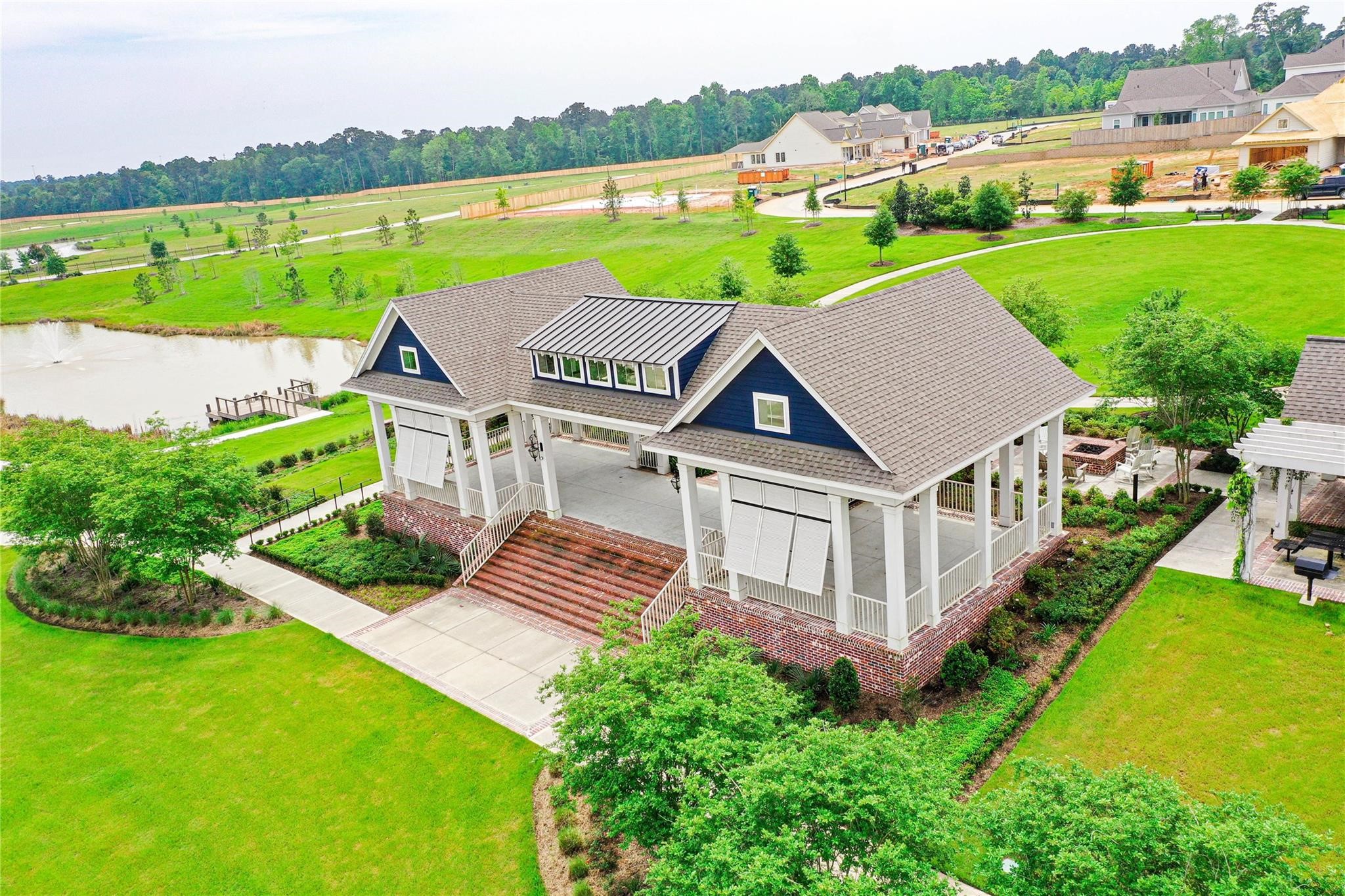 2332 Hagerman Road Conroe, TX 77384 - Photo 4 of 33